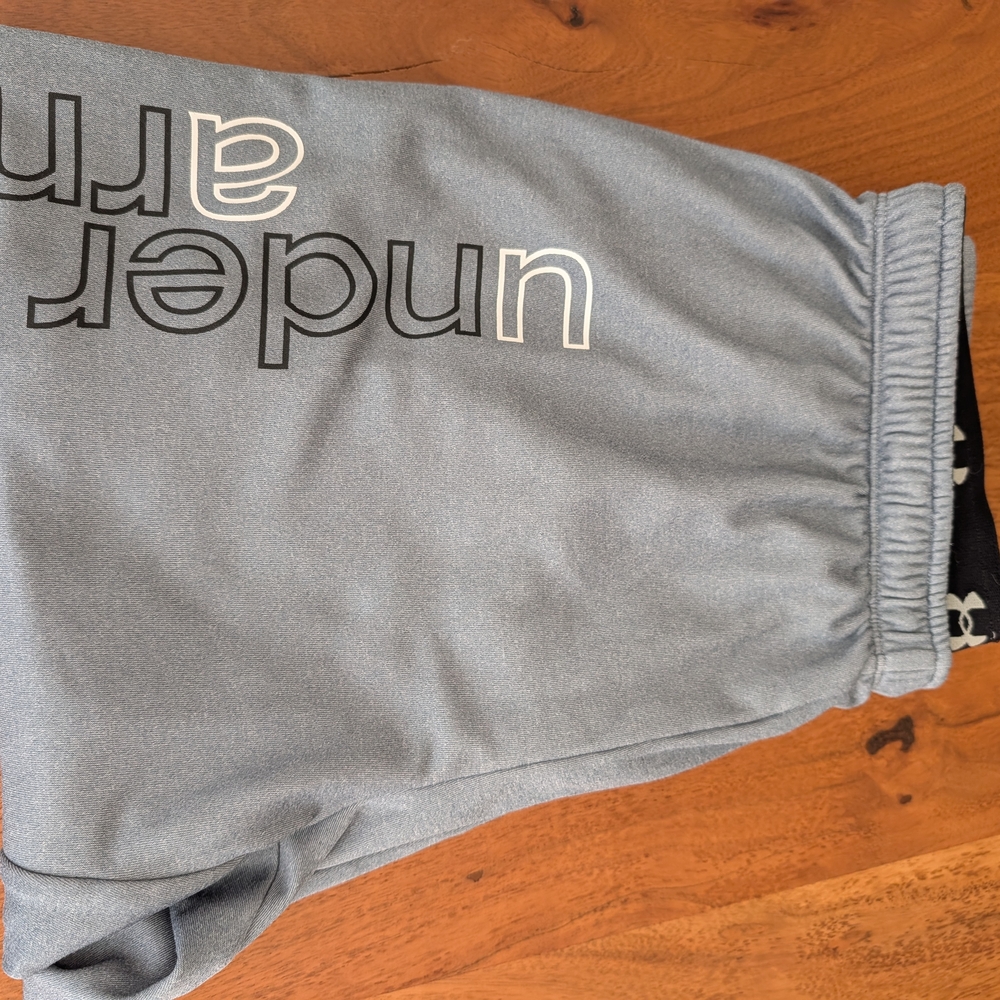 Under Armour Men's Gray Shorts